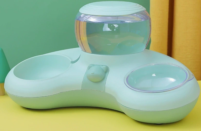 1.4L Tilted Automatic Pet Water Dispenser