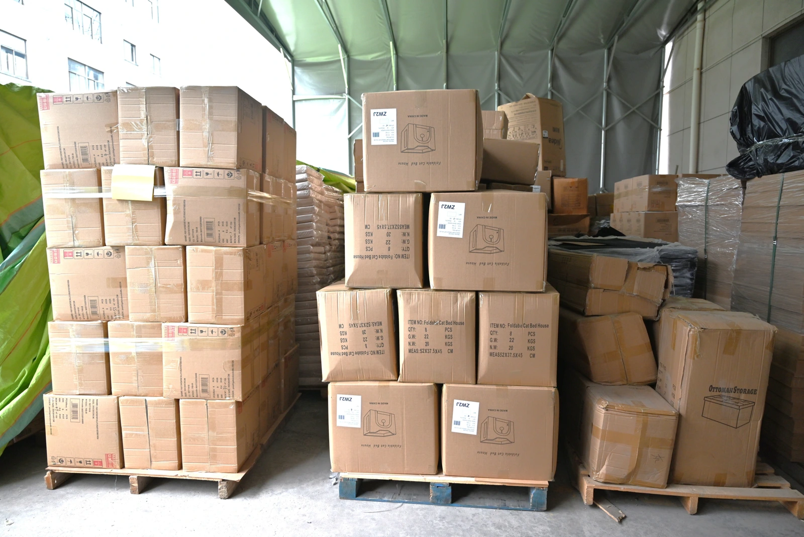 Cartons prepared for packaging customization and shipment